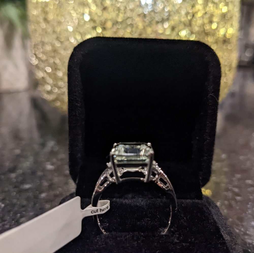 DELMAR STERLING SILVER PASIOLITE & WHITE TOPAZ SIZE 8 NEW IN BOX ❤